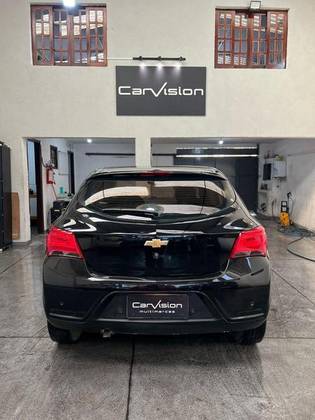 CHEVROLET ONIX 1.4 MPFI LT 8V FLEX 4P MANUAL